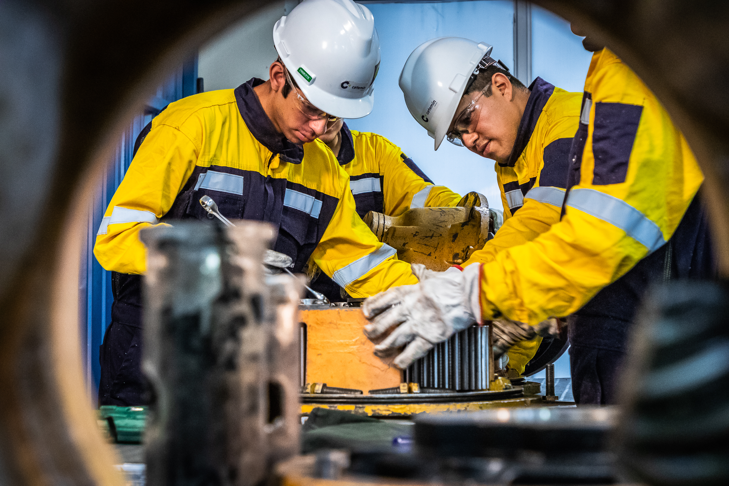 Existe alta demanda por carreras vinculadas al mantenimiento de equipos especializados en los sectores minero y construcción